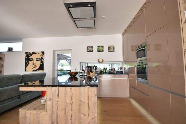 Wohn- Ess- Kochbereich - Modernes PASSIV-HAUS mit Pool Kauf Perwang am Grabensee Oberösterreich/Salzburg