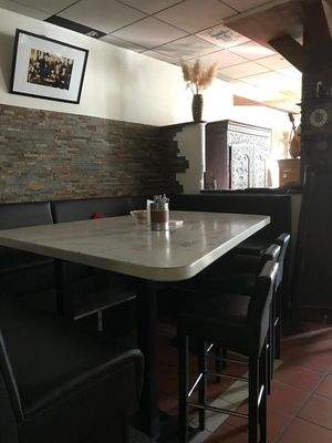 2025_04_Ristorante_Gastraum_7