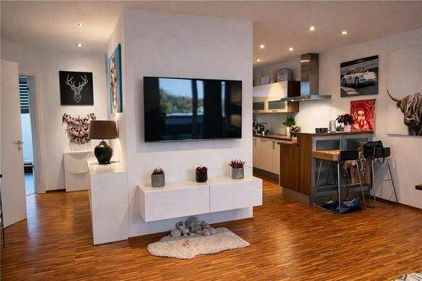 offener Wohn-, Ess- und Kochbereich