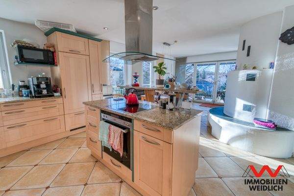 Offener Koch- und Essbereich im Erdgeschoss