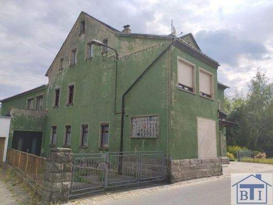 Zufahrt für Lieferung/Liegendtransport