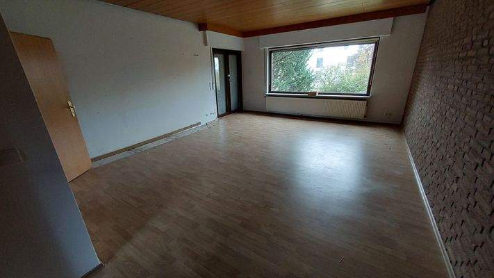 Moltkestraße 26 EG Wohnzimmer 2.jpg