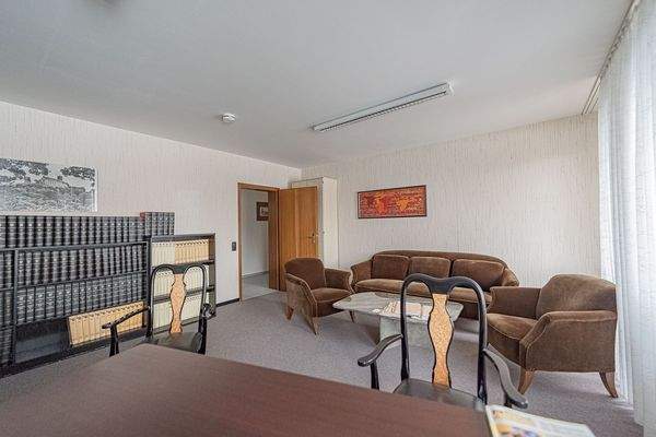 Büro 4 - Gegenansicht 2.jpg