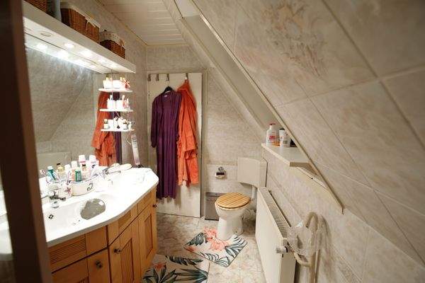23 - Badezimmer OG.jpg