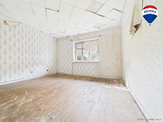 REMAX Immobilien DeLux Einfamilienhau Zimmer Ballweiler Mark Borowicz