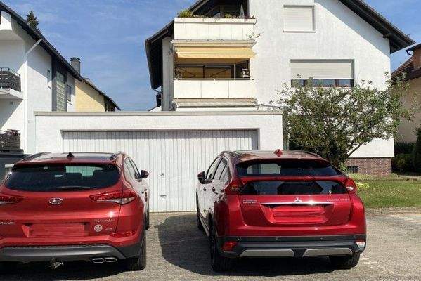 Doppelgarage, 2 Stellplätze 