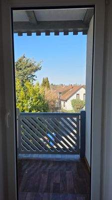 1 Whg. OG Küche mit Essbereich und Zugang zum Balkon