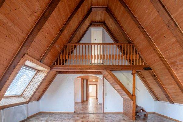 Wohnzimmer mit Galerie