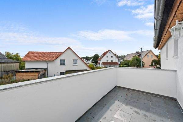 1. OG (rechts) | Balkon (2)