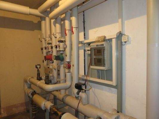 KG: HWR mit Fernwärmeanlage