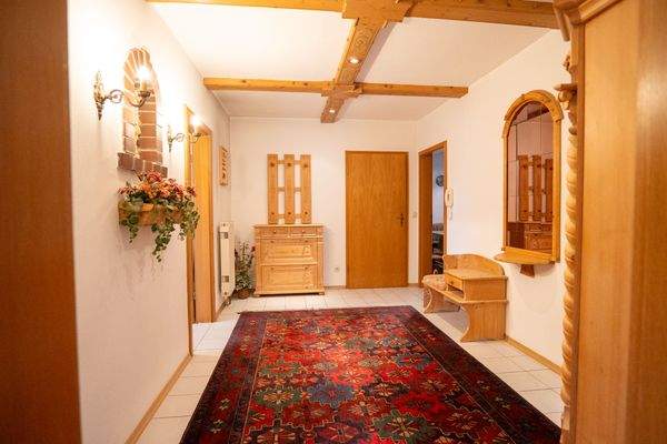 Großzügiger Flur.jpg