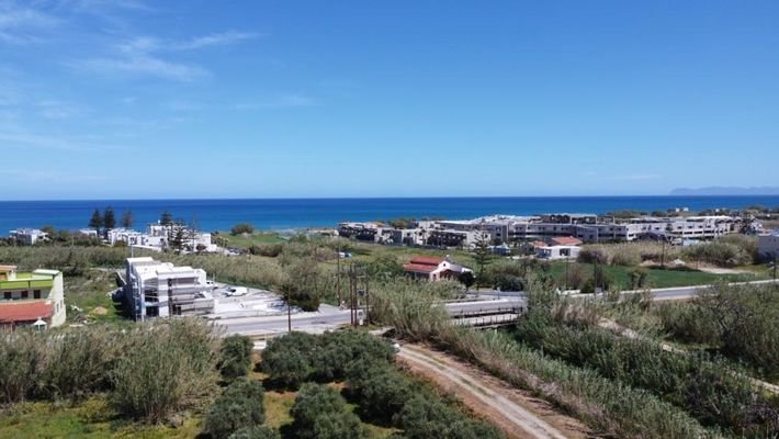 Kreta, Kolymvari: Grundstück nahe eines Sandstrandes zu verkaufen