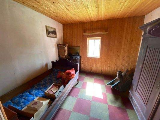 54 Zusätzlicher Schlafraum im Dachgeschoss (2).jpg