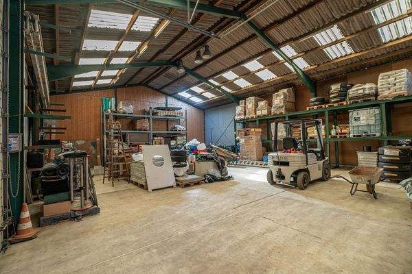 Funktional präsentiert sich die Lagerhalle