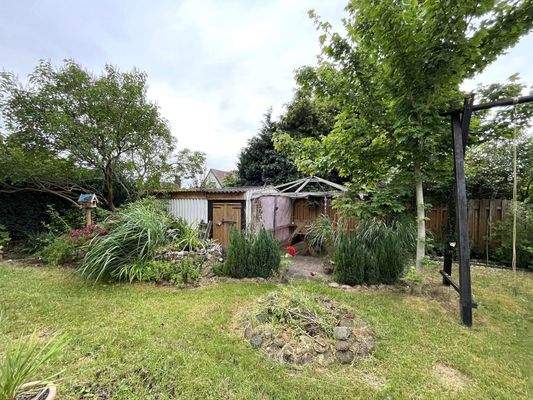 Gartenschuppen mit Freisitz