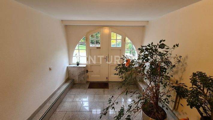 Eingangsbereich Wohngebäude II