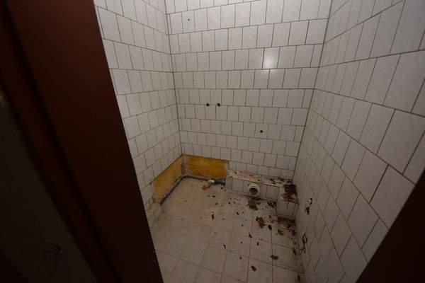 Eines der zahlreichen Duschbäder