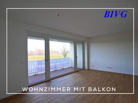 Wohnzimmer mit Balkon