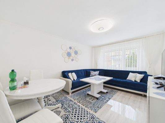 Wohnzimmer EG rechts