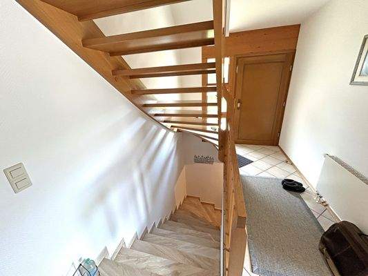 EG Treppenhaus Flur