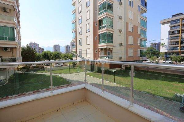 2-Bedroom Pool-View Apartment in Konyaaltı Sun City Residence