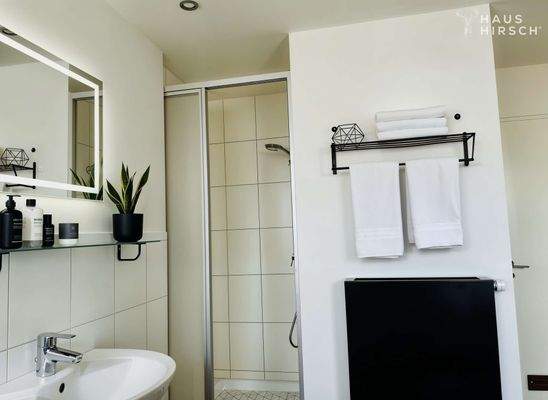 Dusche - (KI generiert)