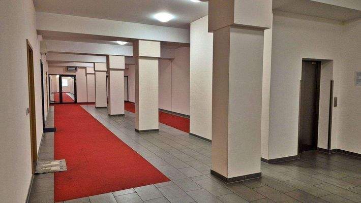 Treppenhaus Etagen.jpg