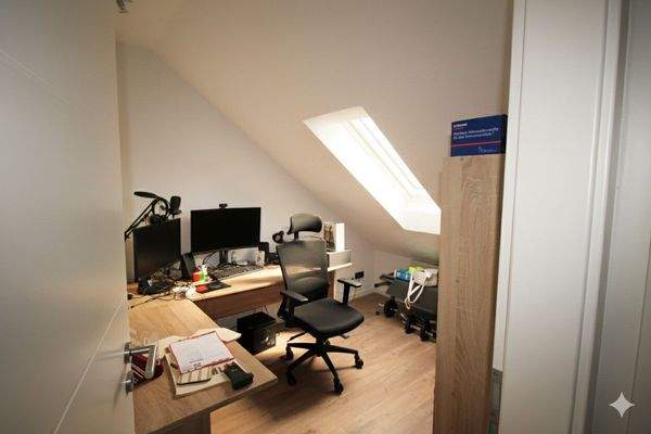 Büro (Dachgeschoss)