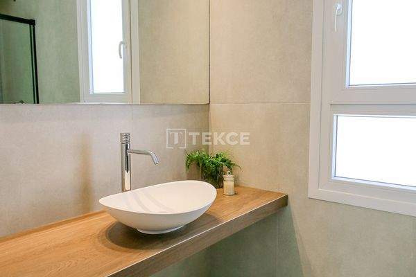 Elegant Semi-Detached Golf Villas with Pools in Algorfa