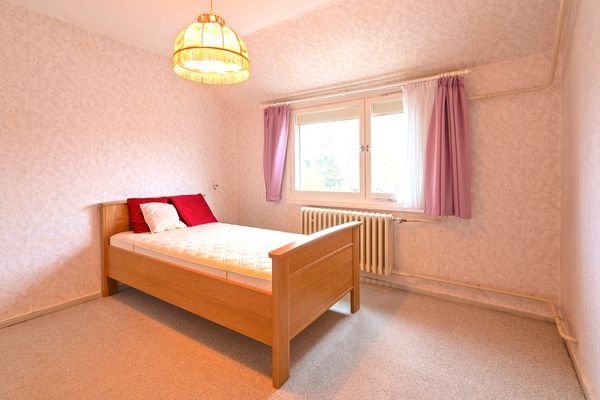 Schlafzimmer DG