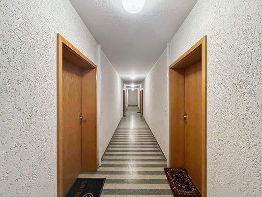 Flur zu den Wohnungen