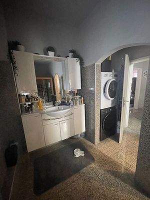 Bad OG mit Waschmaschinenanschluss.jpg