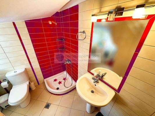 img_1710c4bd-6c92-4b25-9541-181d0b0d3c06