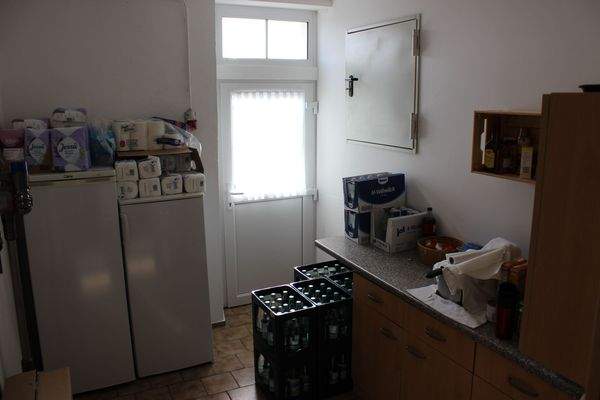 Abstellraum mit sep. Eingang.JPG