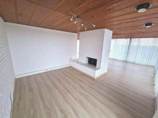 Kamin- &amp; Lesezimmer