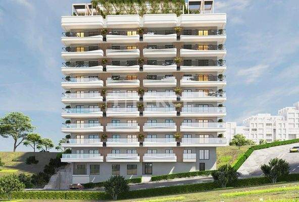 New-Build Apartments for Sale in İzmir with City Views