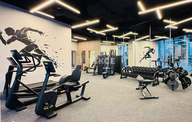 Furnished Apartment with Pool and Sauna in Dubai Marina