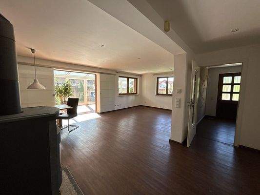 Offenes Wohn- und Esszimmer