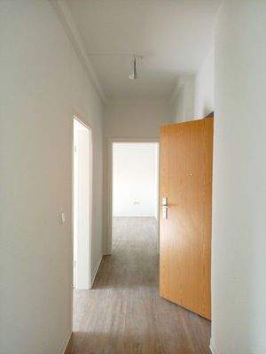 11 Wohnungseingangsbereich