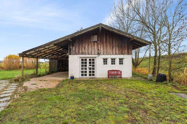 Nebengebäude mit Ausbaureserve