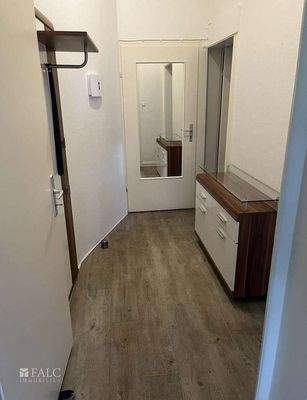 2 Zimmer Wohnung Flur