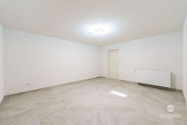 UG Hobby, Büro, Gäste