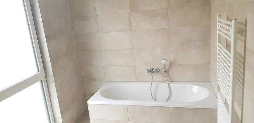 Bsp Bad mit Badewanne (2).jpg