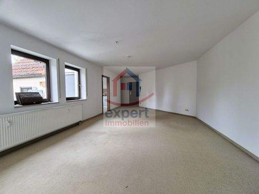 Wohnzimmer Blick Richtung Küche