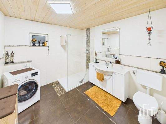 CAM02839G0-PR0320-STILL033