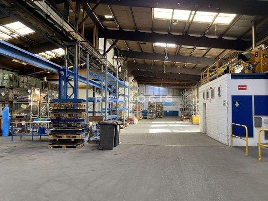 Beispielbild Hallenfläche