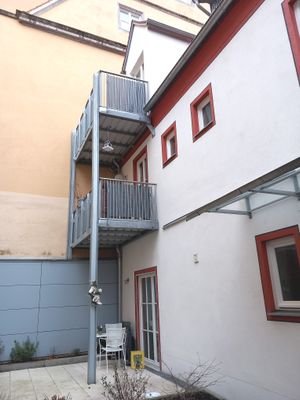 Innenhof Balkon im 1. OG