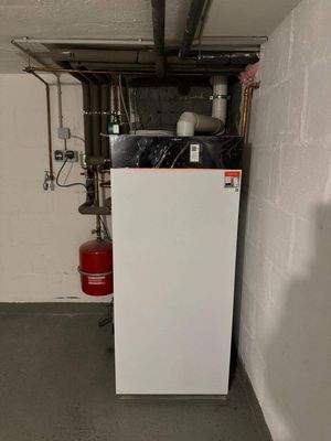 Keller: Gas-Heizungsanlage (Viessmann)