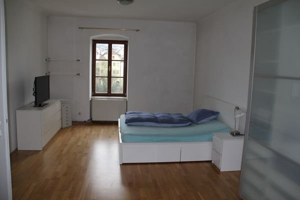 Schlafzimmer 1