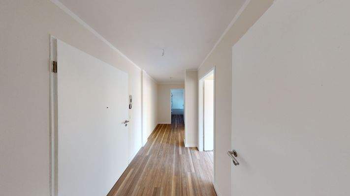 Flur - Blick Richtung Bad